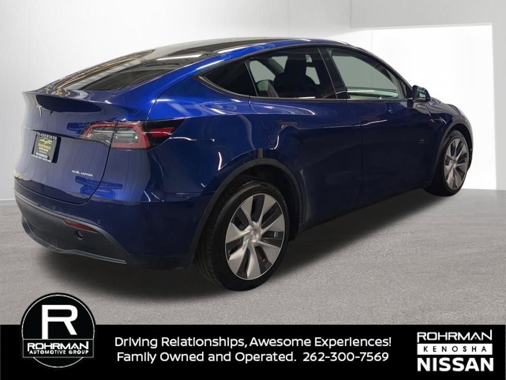 Used 2021 Tesla Model Y Long Range AWD/4WD image 3