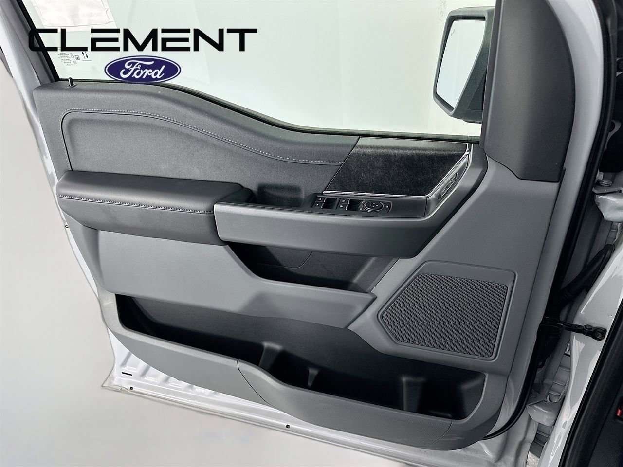 New 2025 Ford F150 Lightning XLT AWD/4WD image 24