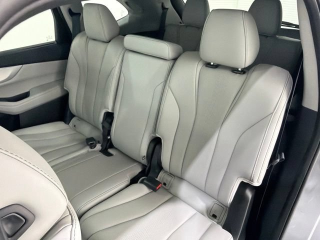 Certified 2026 Acura MDX w/ Technology Package AWD/4WD image 16
