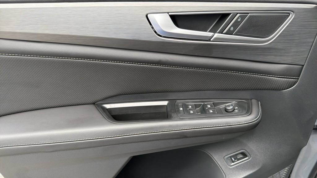 New 2026 Volkswagen Atlas Cross Sport SE FWD image 20