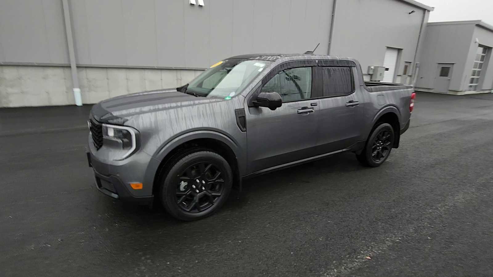 Used 2025 Ford Maverick Lariat w/ Black Appearance Package image 4