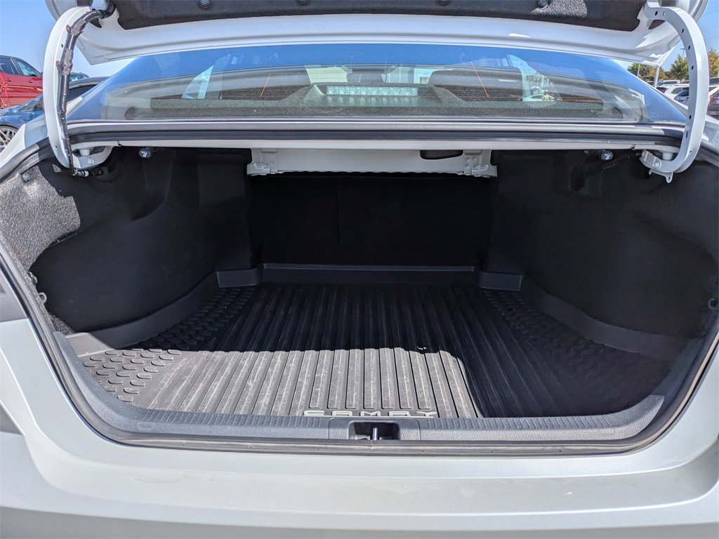 Used 2025 Toyota Camry XSE image 33