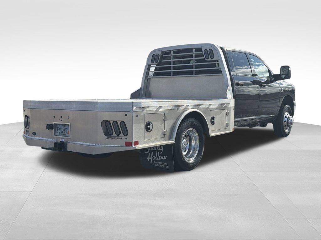 Used 2026 RAM 3500 Tradesman w/ Chrome Appearance Group AWD/4WD image 17