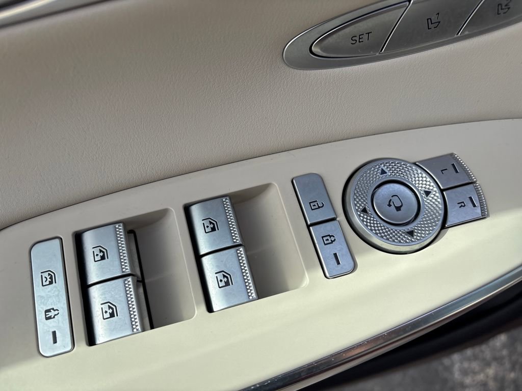 Used 2023 Genesis GV70 2.5T w/ Select Package image 14