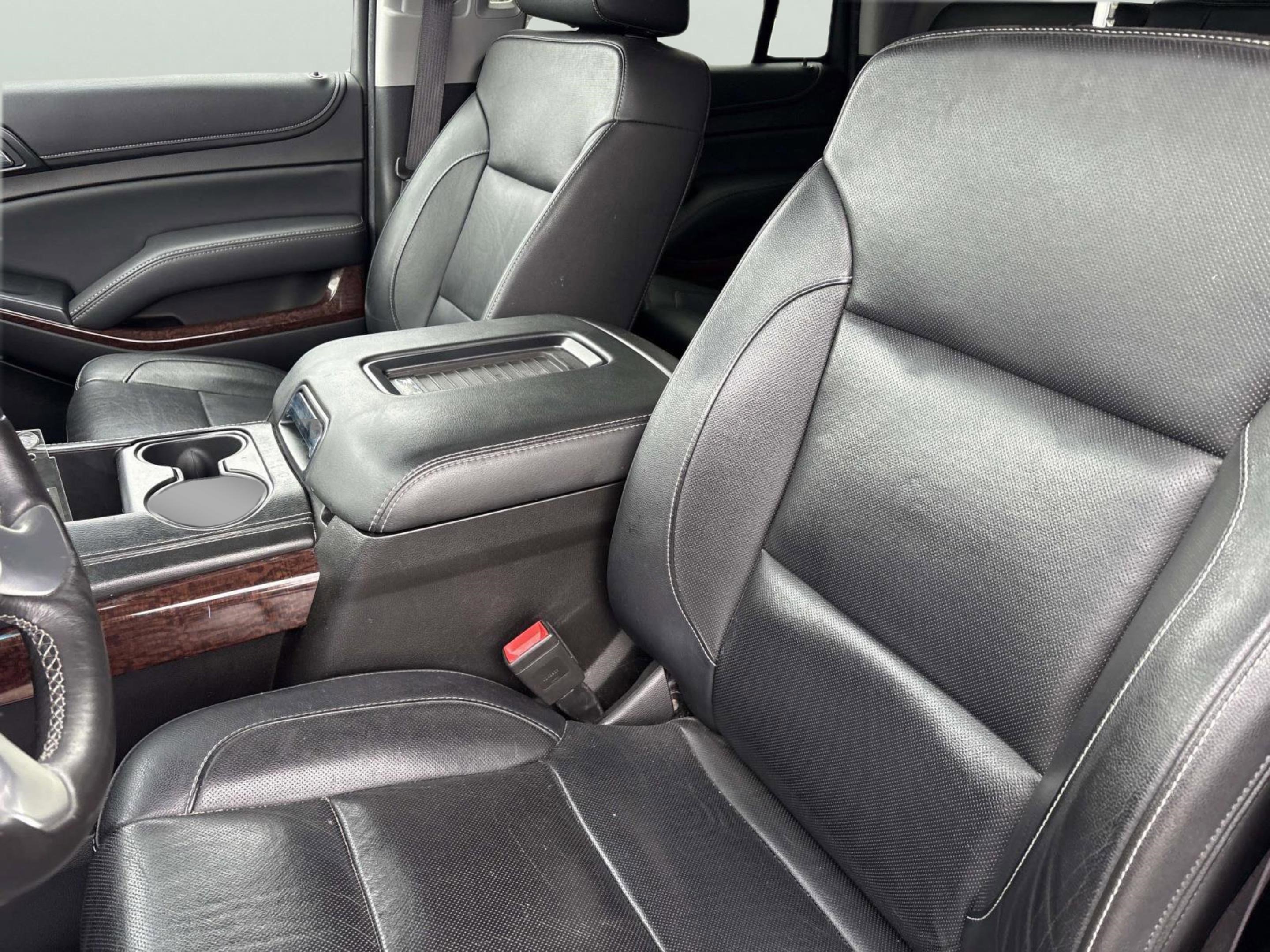 Used 2017 GMC Yukon SLT image 28