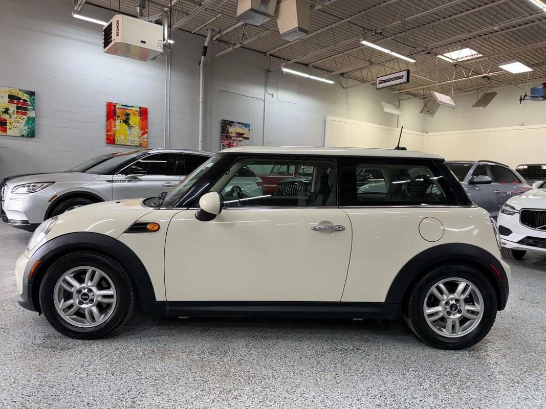 Used 2012 MINI Cooper Hardtop image 3