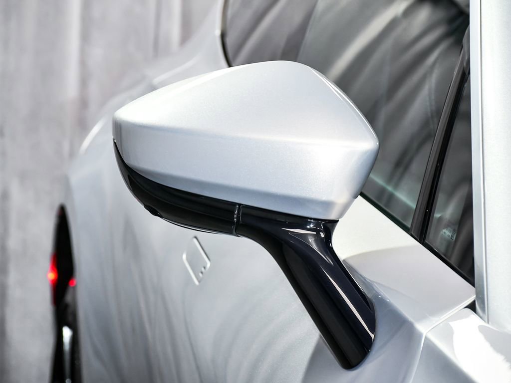 Used 2021 Aston Martin DBX image 69