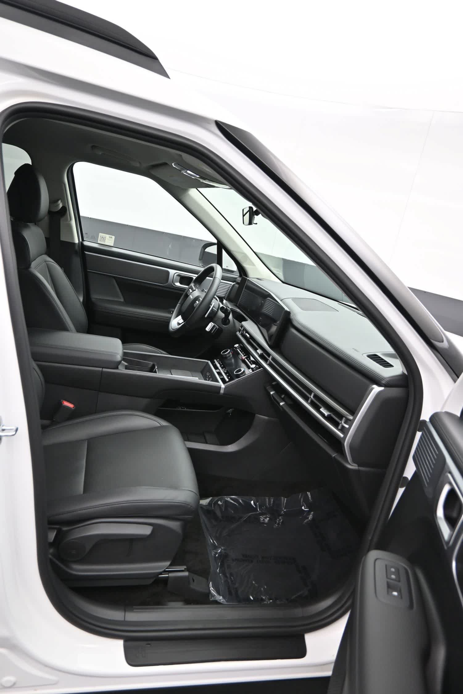 Certified 2026 Hyundai Santa Fe SEL AWD/4WD image 11
