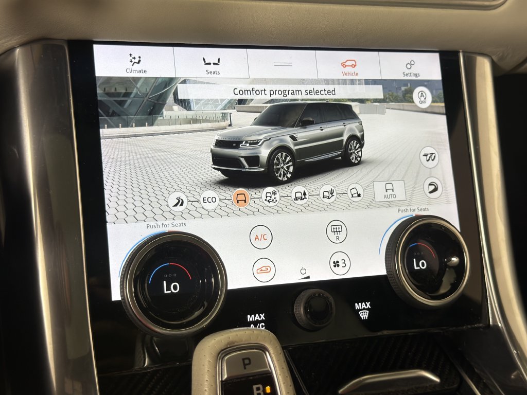 Used 2019 Land Rover Range Rover Sport SVR AWD/4WD image 24