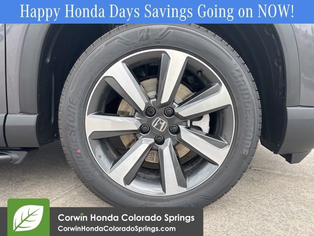 New 2025 Honda Pilot Touring image 14