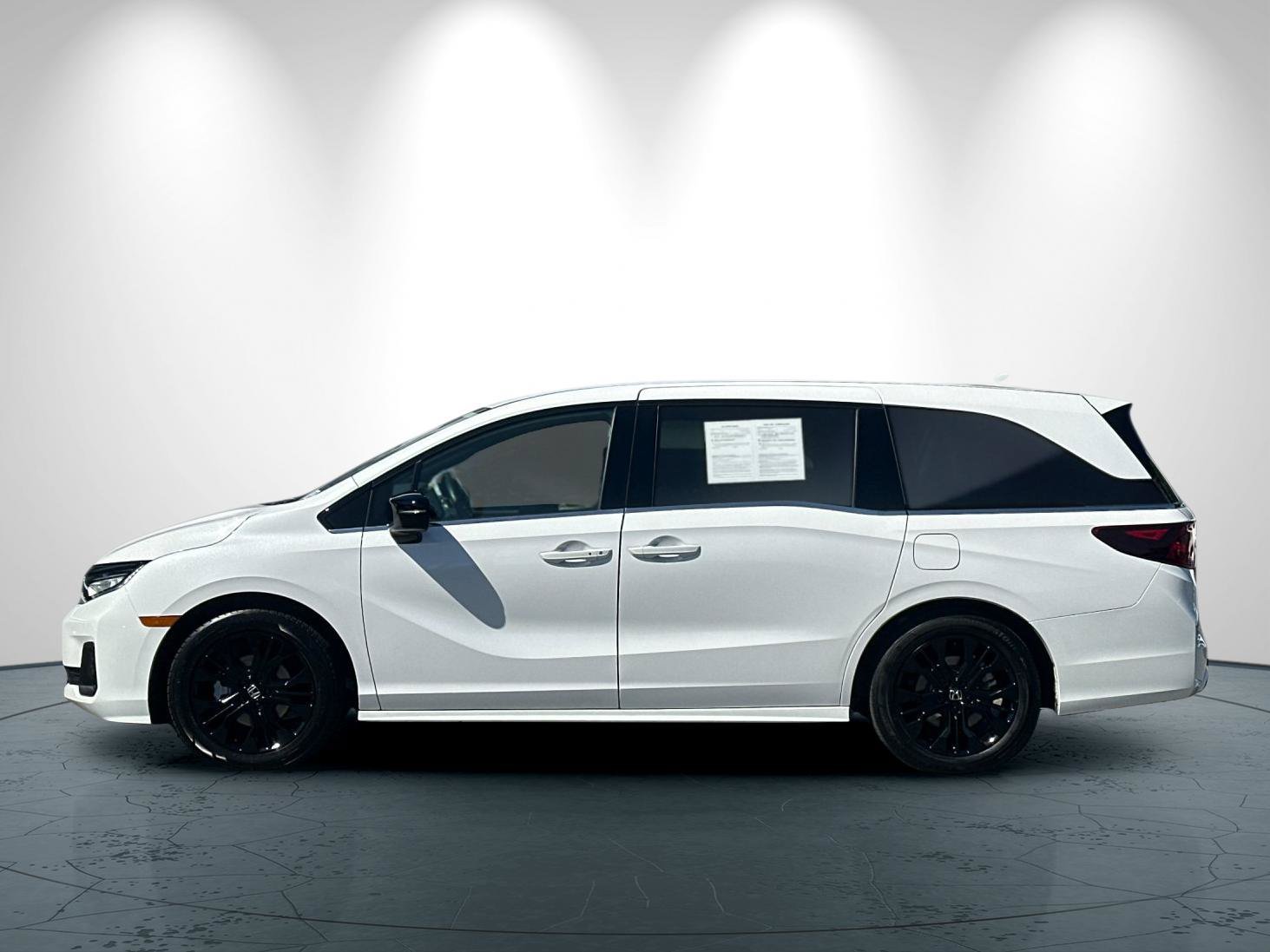 Used 2025 Honda Odyssey Sport-L image 7