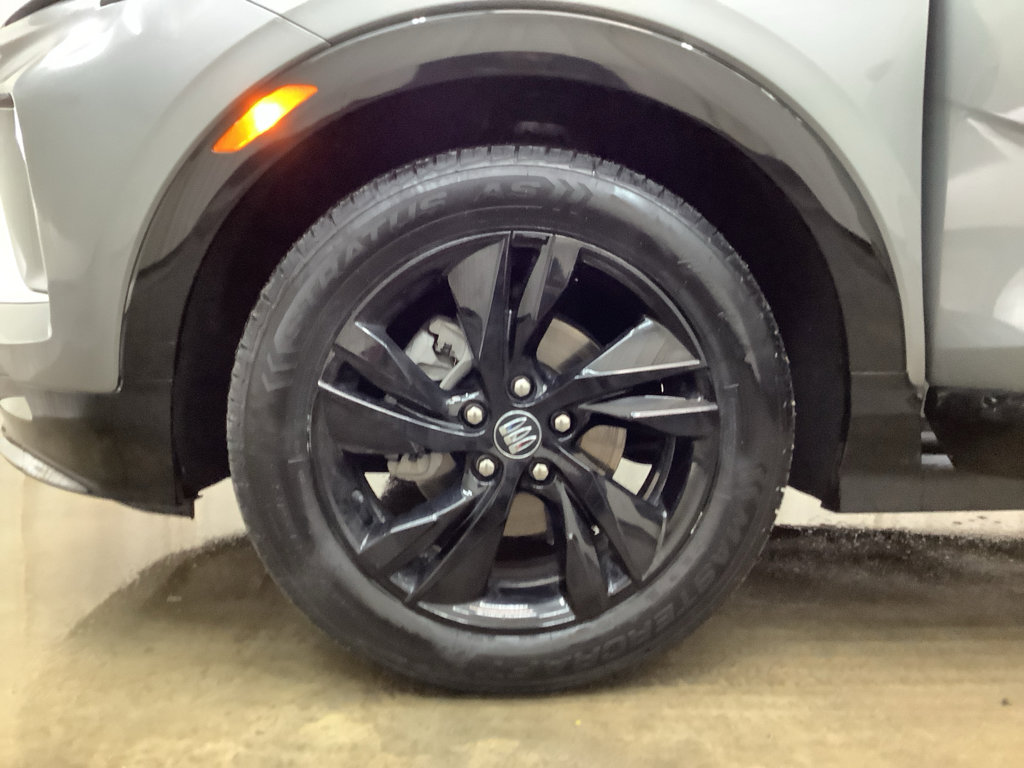 Used 2025 Buick Encore GX Sport Touring FWD image 24