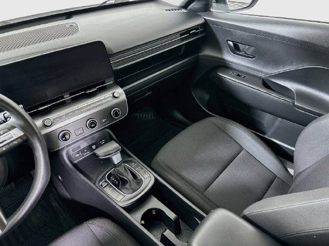 Certified 2024 Hyundai Kona SE AWD/4WD image 26
