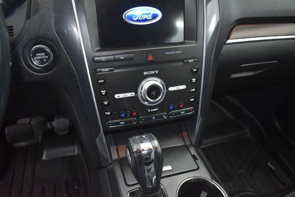 Used 2019 Ford Explorer Limited w/ Class III Trailer Tow Package AWD/4WD image 14