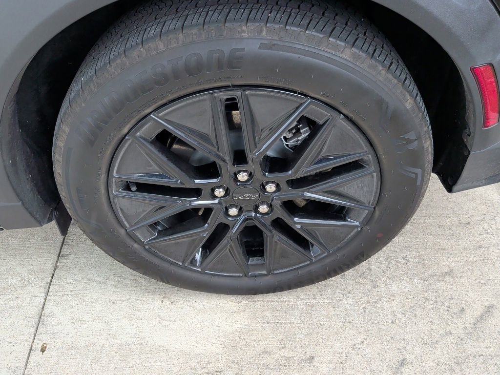 Used 2025 Ford Mustang Mach-E Select image 11