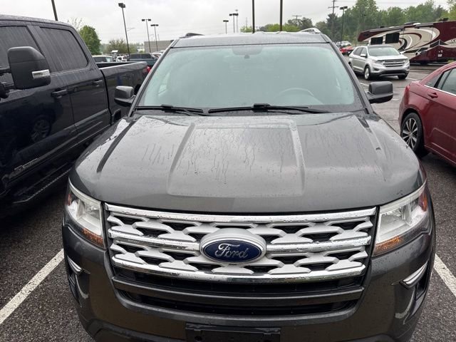 Used 2019 Ford Explorer XLT w/ Class III Trailer Tow Package AWD/4WD image 3