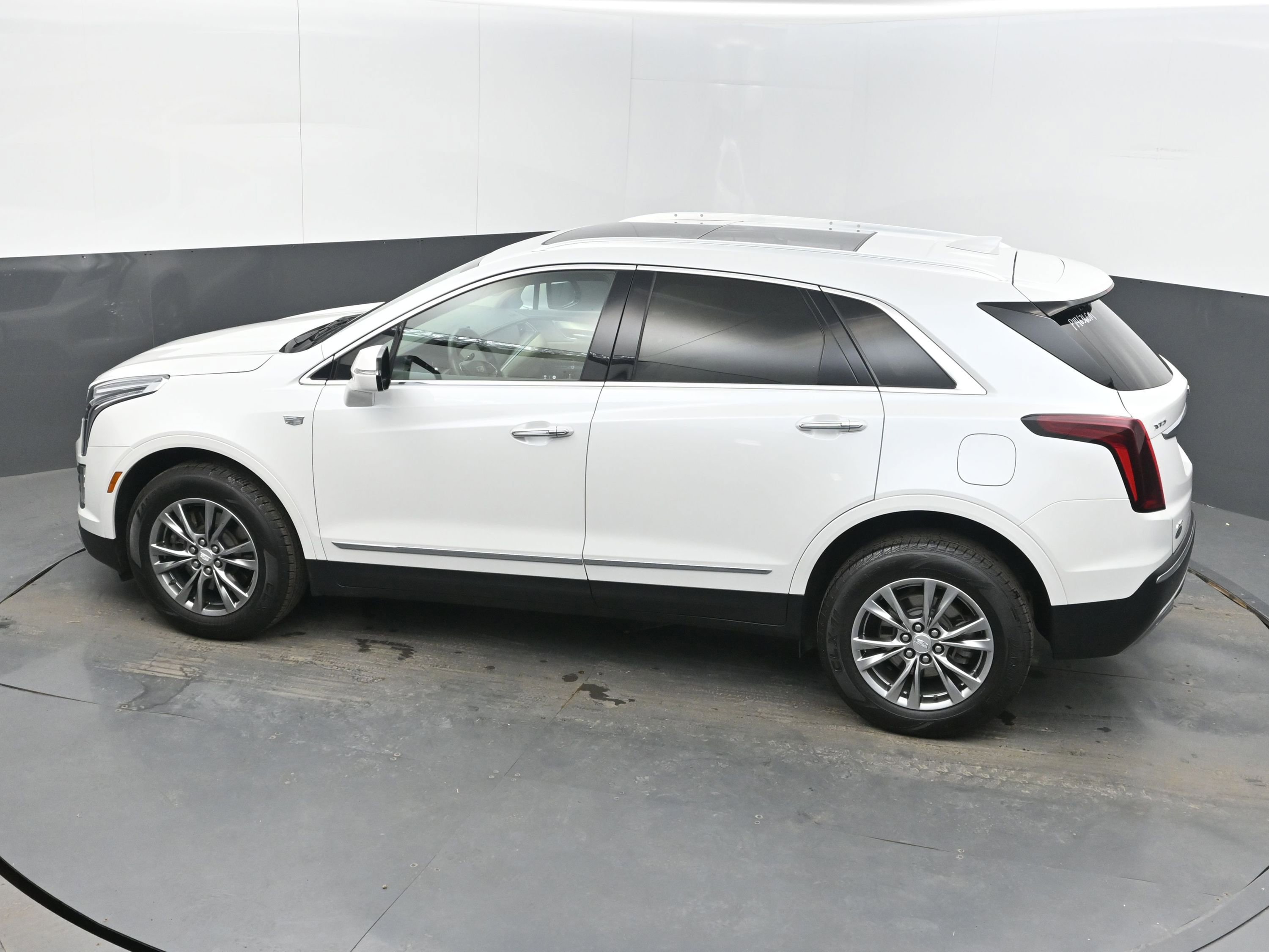Used 2023 Cadillac XT5 Premium Luxury image 35