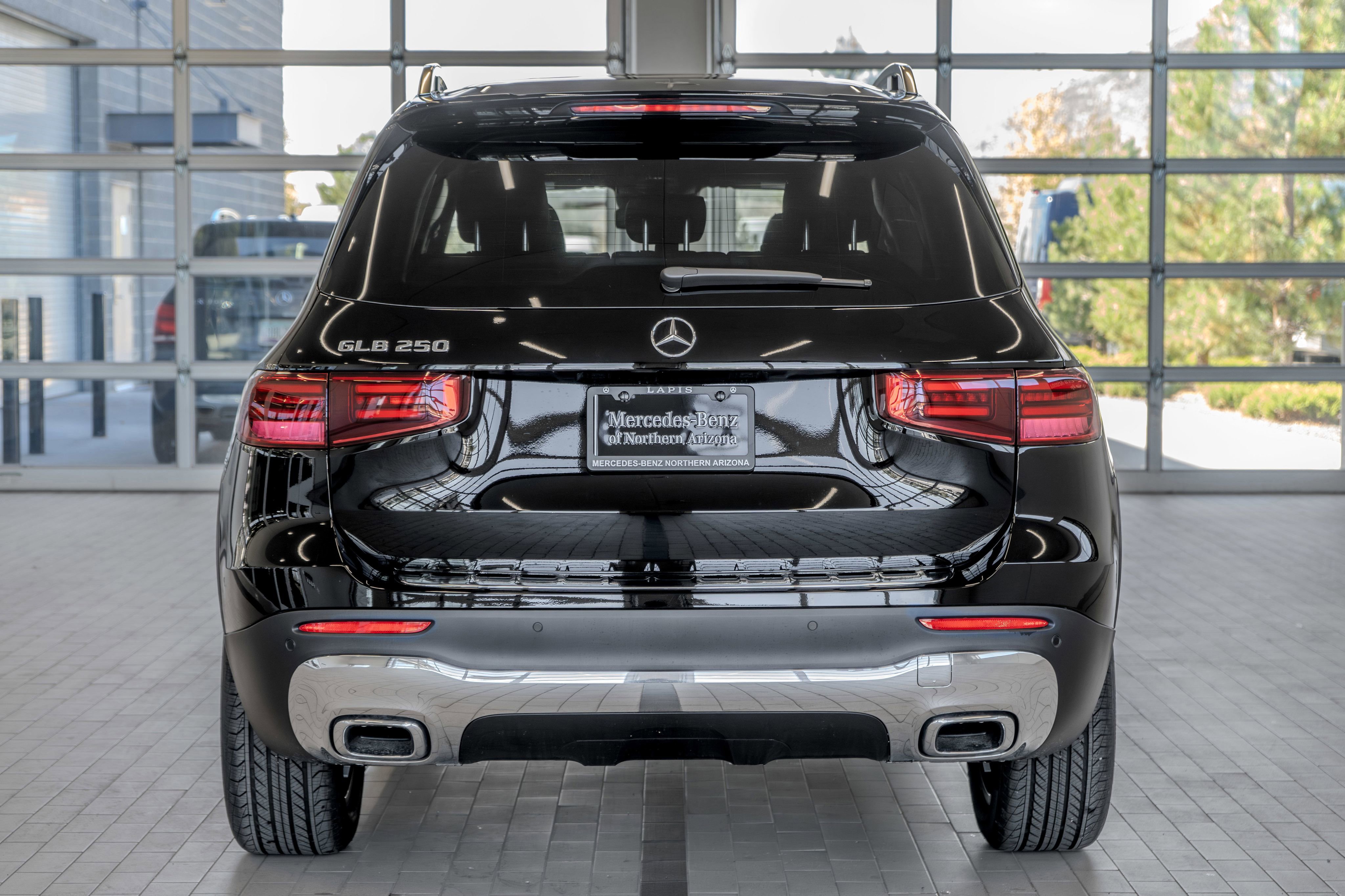 Certified 2025 Mercedes-Benz GLB 250 image 14