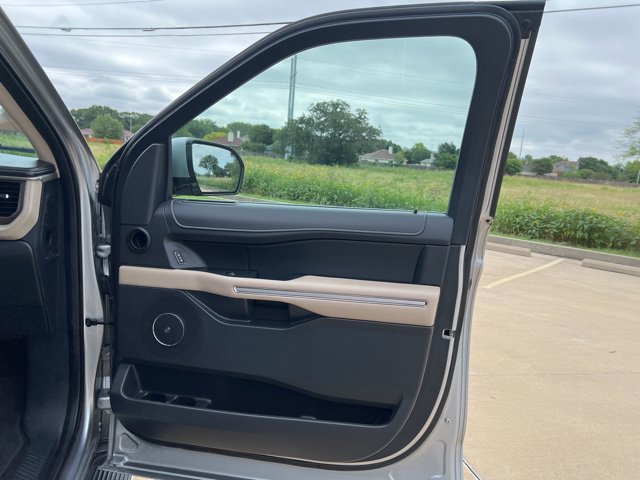 Certified 2023 Ford Expedition Max Limited RWD image 28