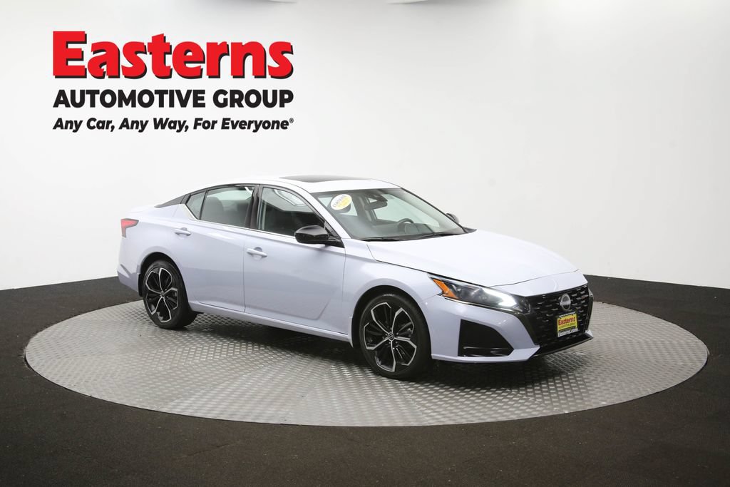 Used 2023 Nissan Altima 2.5 SR w/ SR Premium Package AWD/4WD image 49