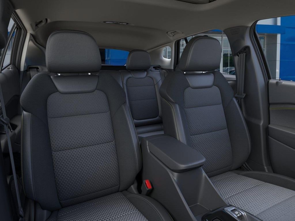 New 2026 Chevrolet Trax LT w/ Sunroof Package FWD image 16