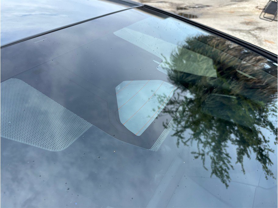 Used 2024 Toyota Prius XLE FWD image 12