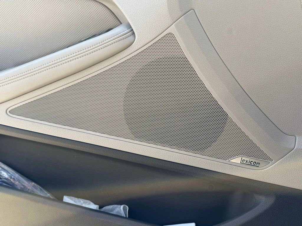 Used 2015 Hyundai Genesis 3.8 w/ Option Group 03 image 14