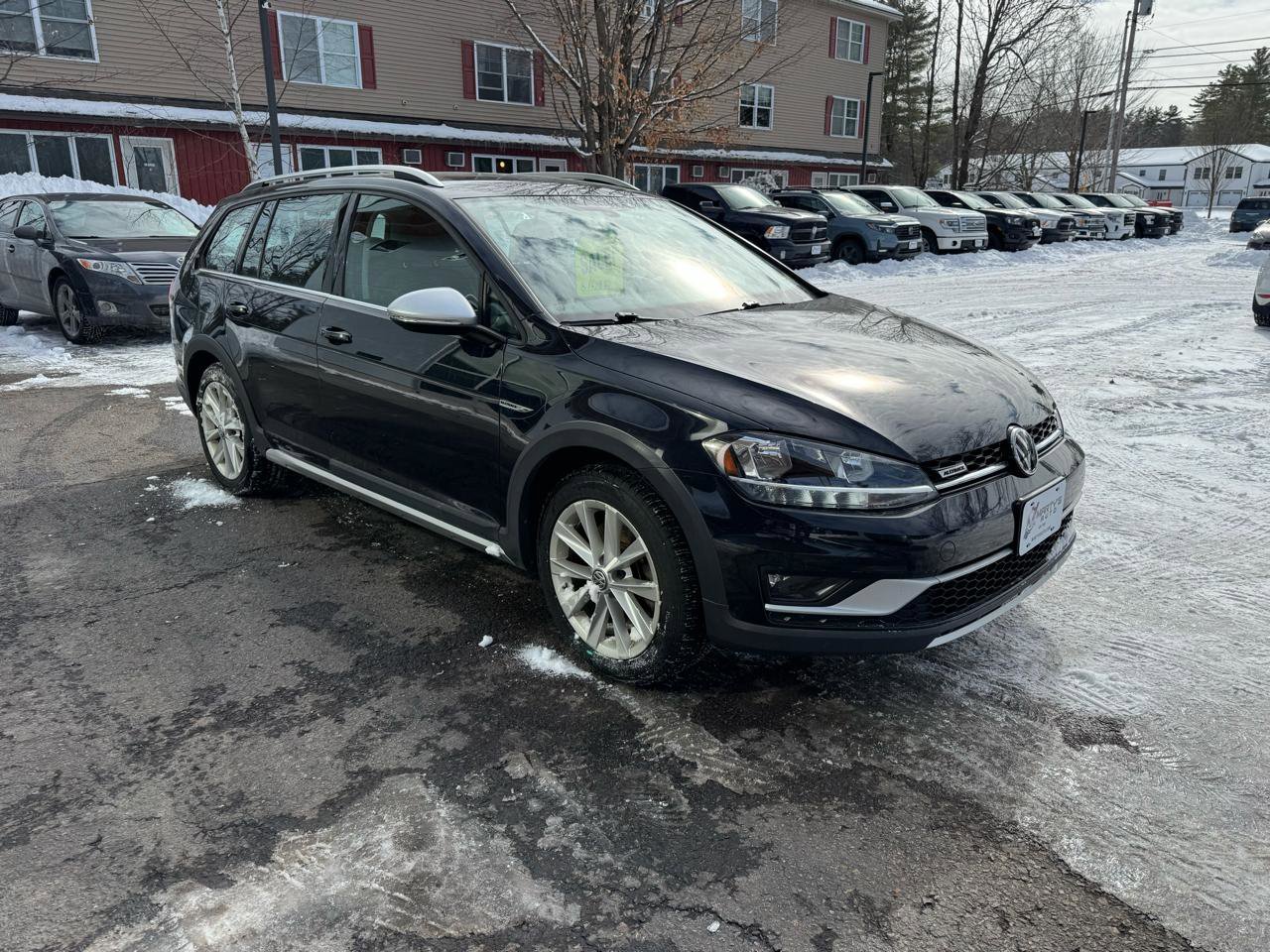 Used 2019 Volkswagen Golf Alltrack S AWD/4WD image 7