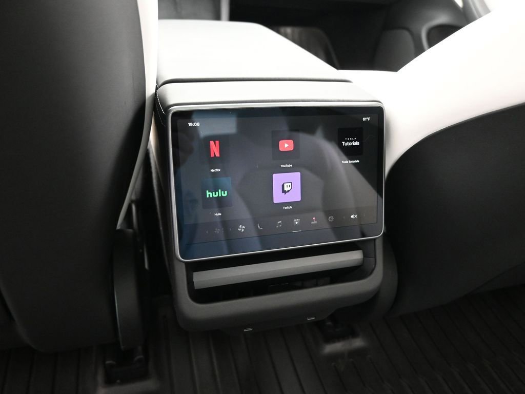 Used 2025 Tesla Model 3 Long Range image 28