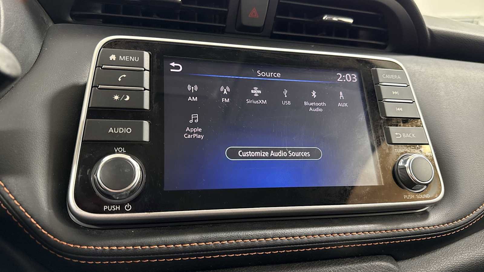 Used 2019 Nissan Kicks SR image 18