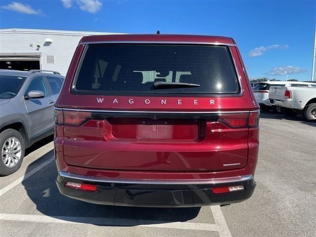 Used 2024 Jeep Wagoneer L Series II w/ Flexible Seating Group AWD/4WD image 3