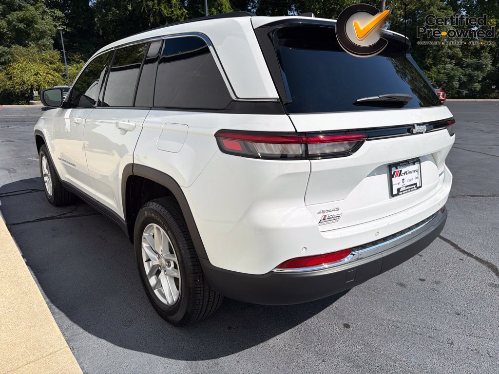 Certified 2024 Jeep Grand Cherokee Laredo X AWD/4WD image 12
