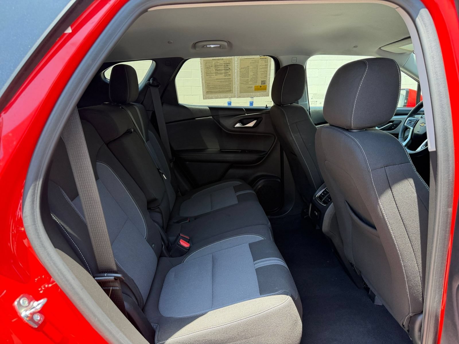 Used 2025 Chevrolet Blazer LT FWD image 27