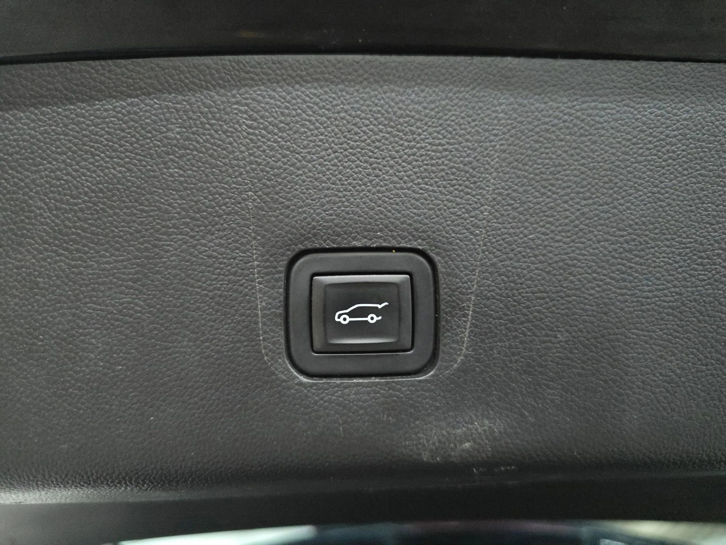 Used 2019 Chevrolet Traverse LT w/ LT Premium Package image 19