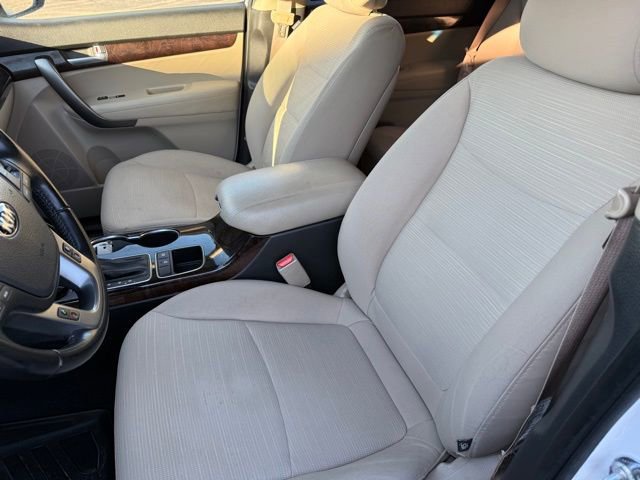Used 2014 Kia Sorento LX image 7