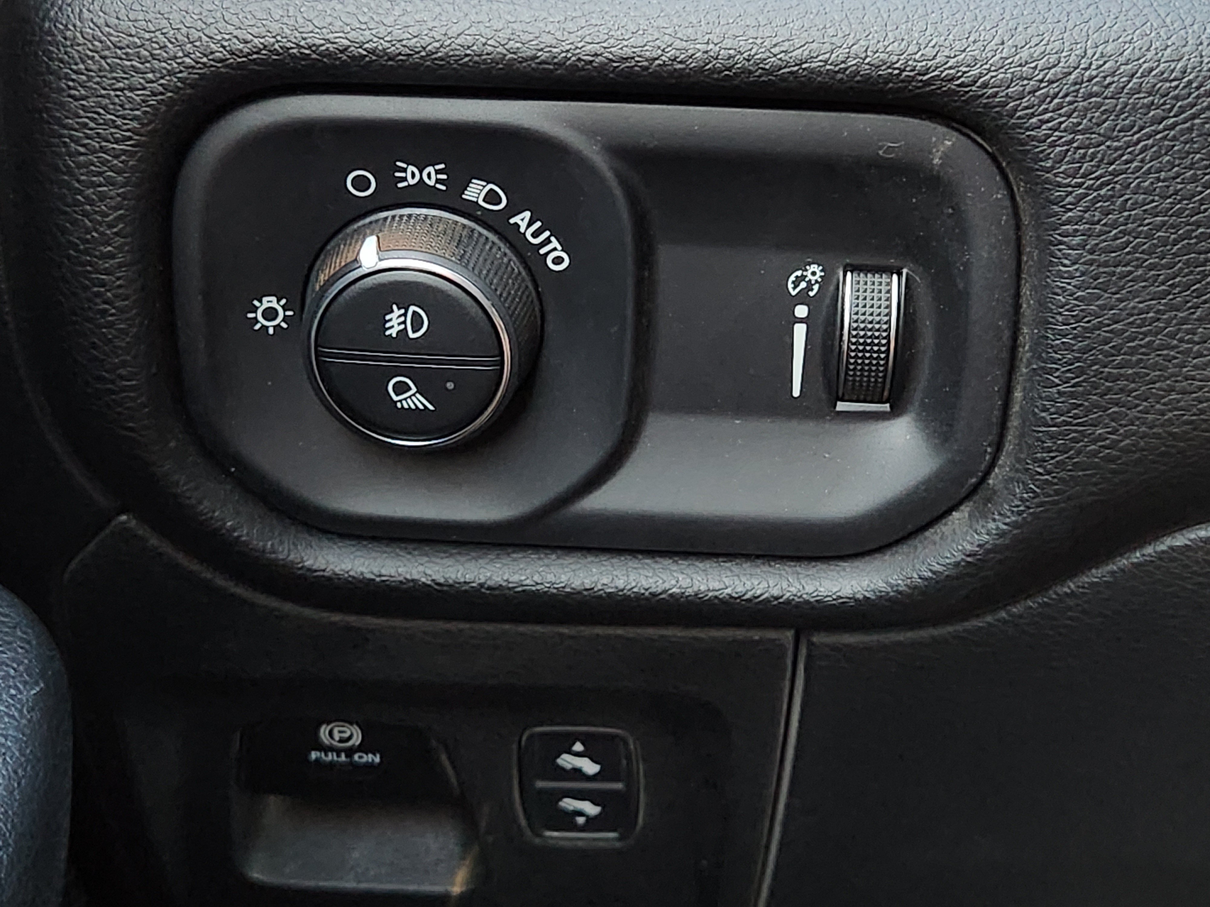 Used 2023 RAM 1500 Big Horn AWD/4WD image 26