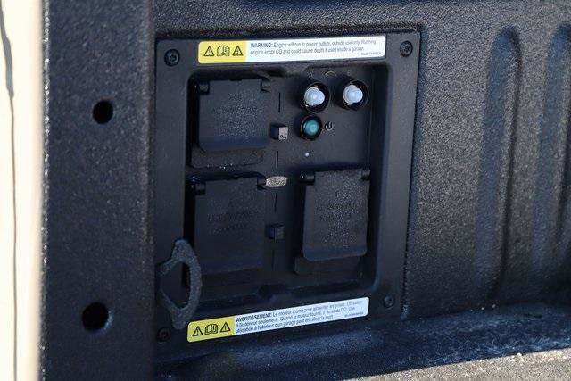 New 2025 Ford F150 XLT w/ Equipment Group 301A Standard image 9