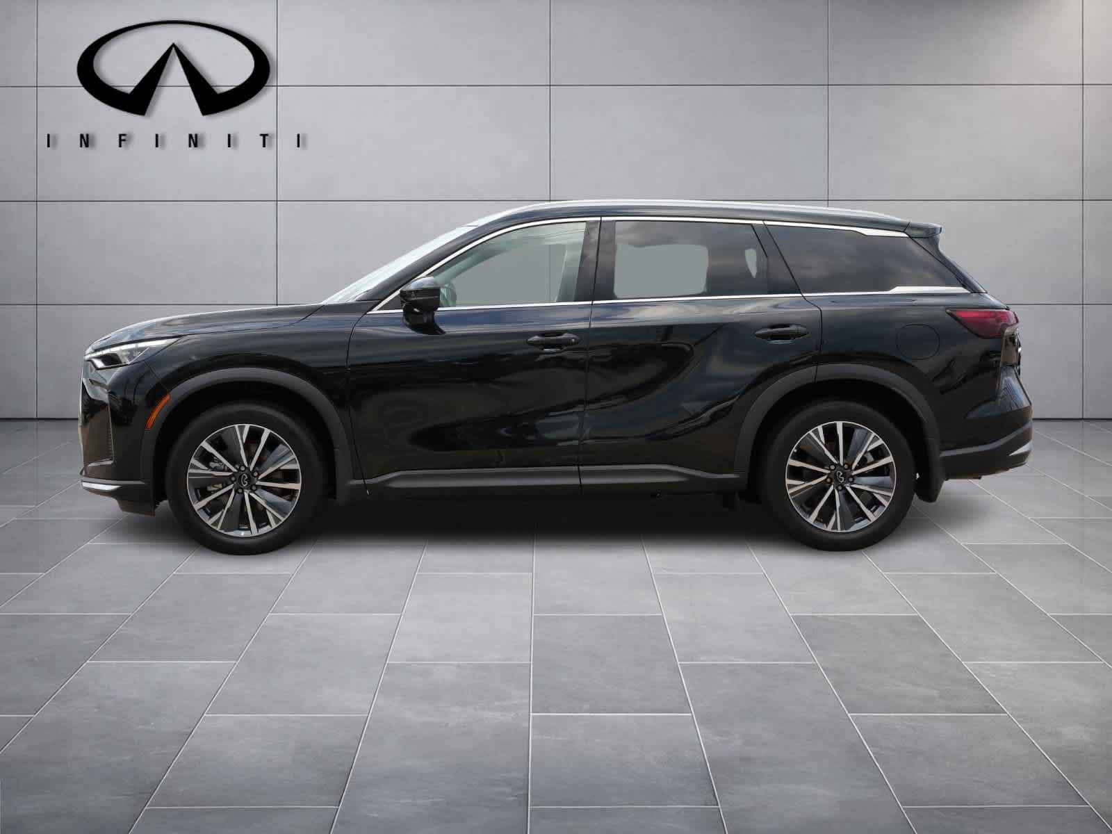 Certified 2027 INFINITI QX60 Luxe w/ Cargo Package FWD image 4