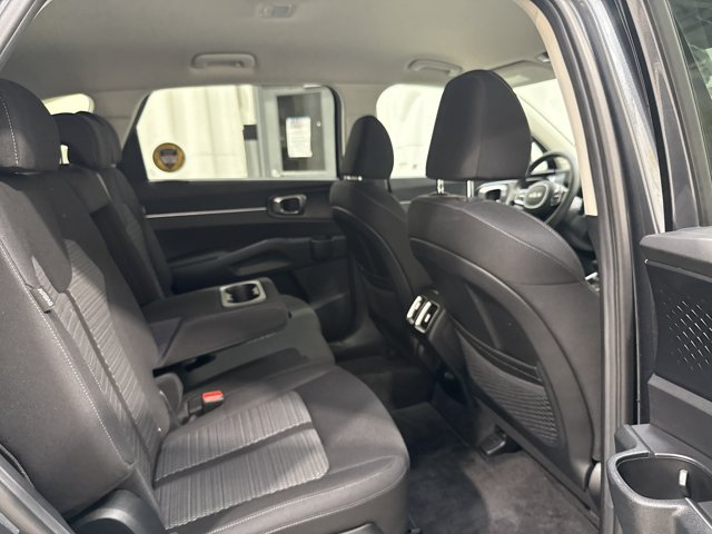 Certified 2024 Kia Sorento LX FWD image 29