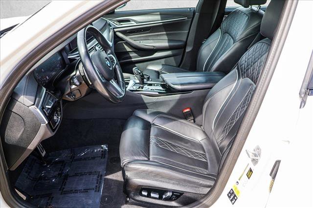 Used 2023 BMW M550i xDrive w/ Executive Package image 12