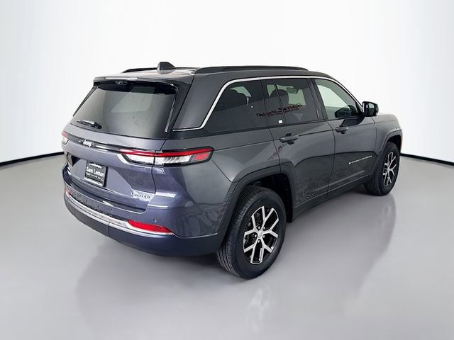 Used 2025 Jeep Grand Cherokee Limited w/ Luxury Tech Group II image 7