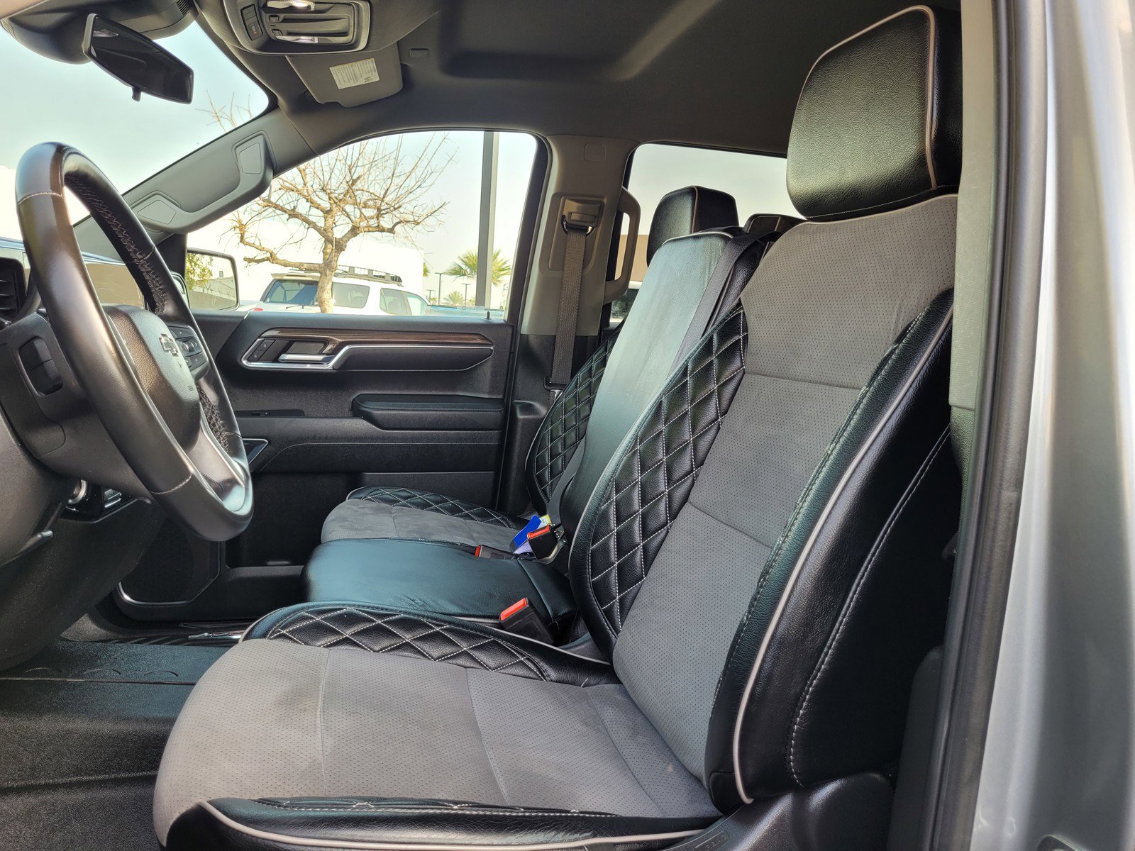 Used 2024 Chevrolet Silverado 1500 RST w/ Z71 Off-Road Package image 10