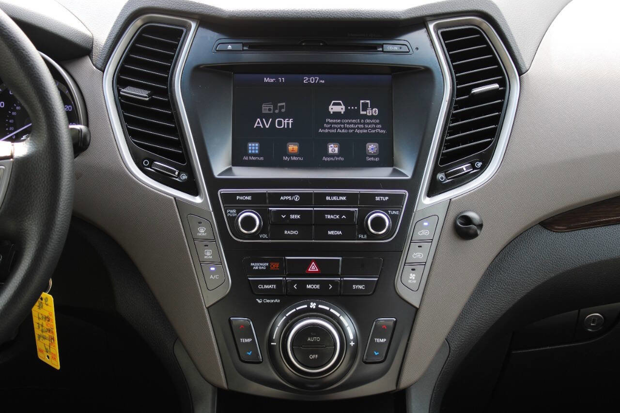 Used 2019 Hyundai Santa Fe XL SE AWD/4WD image 33