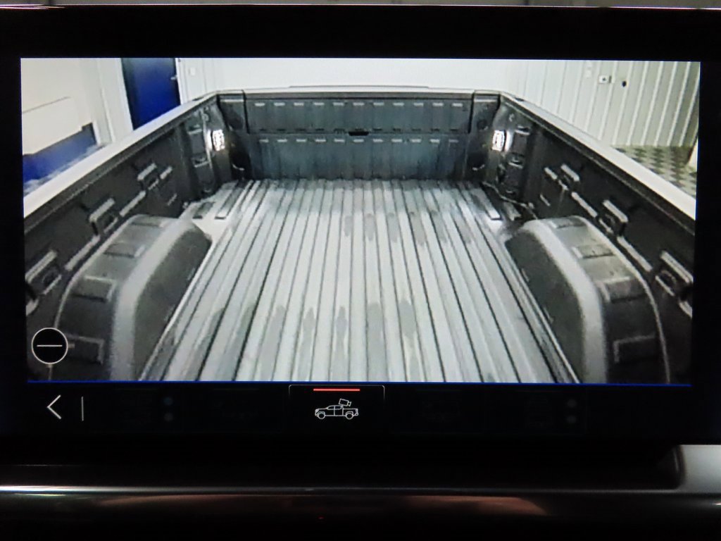 Used 2025 Chevrolet Silverado 1500 High Country w/ Midnight Edition image 23