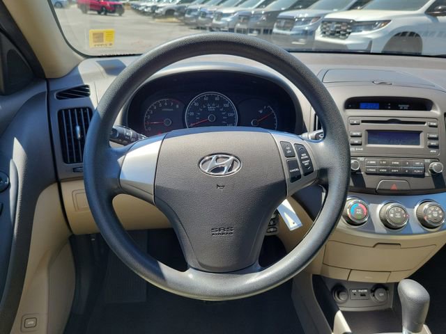 Used 2010 Hyundai Elantra GLS FWD image 9