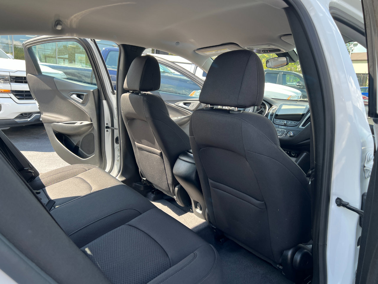 Used 2020 Chevrolet Malibu LS image 25