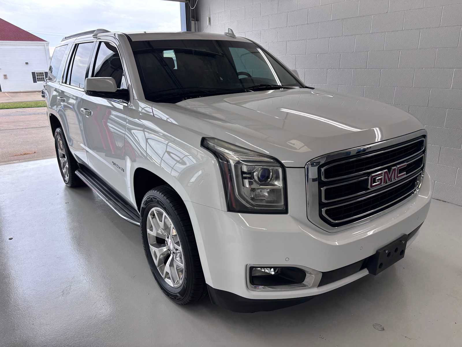 Used 2016 GMC Yukon SLE w/ Convenience Package