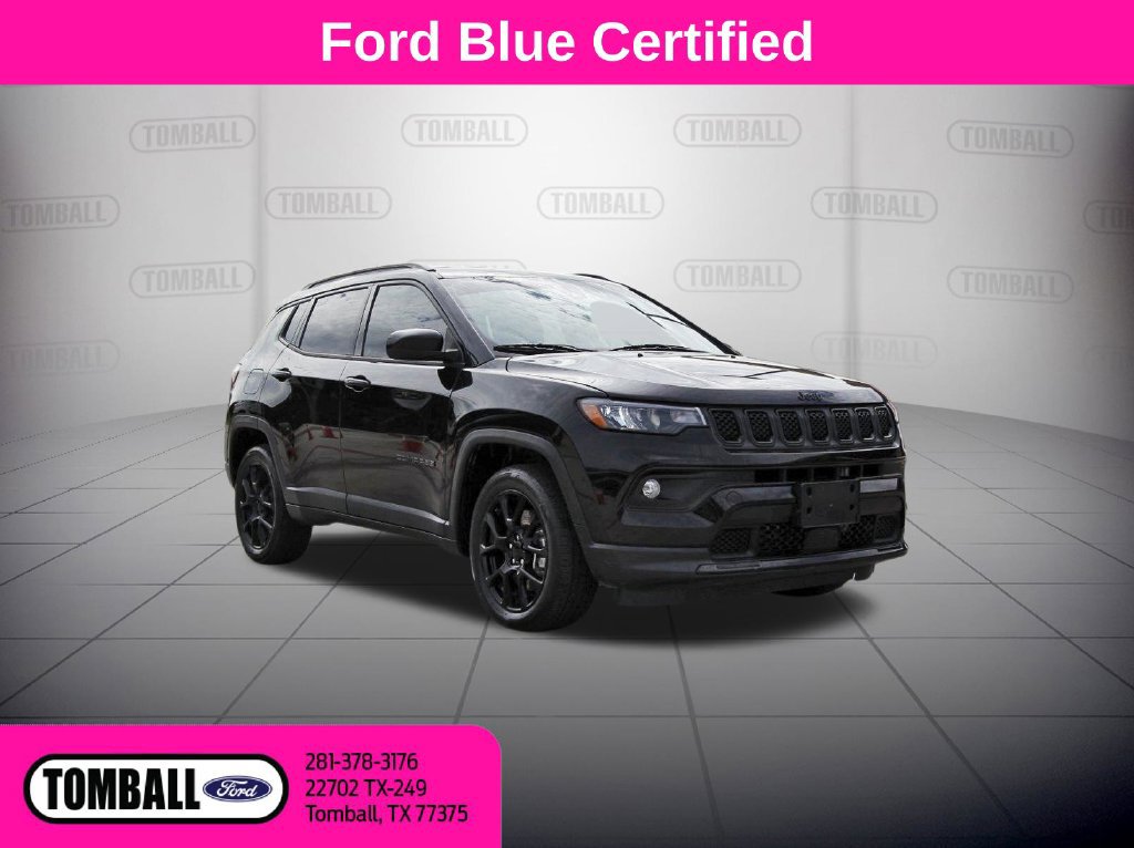 Used 2024 Jeep Compass Latitude w/ Altitude Special Edition AWD/4WD image 1