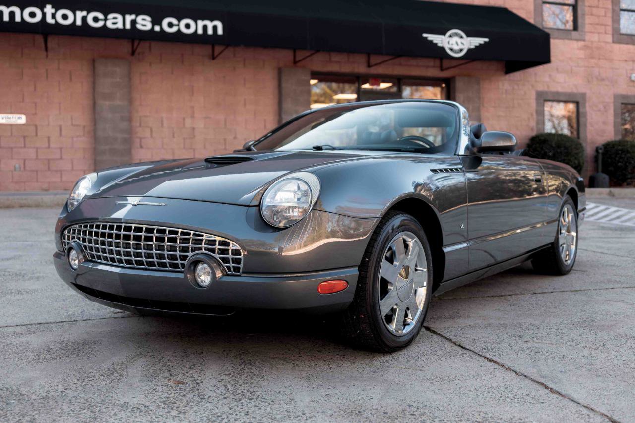 Used 2003 Ford Thunderbird Deluxe image 3