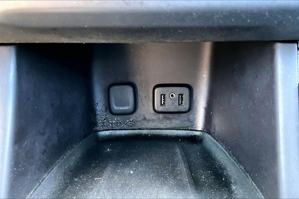 Used 2017 GMC Acadia SLT FWD image 34
